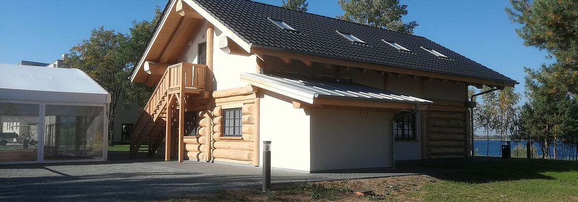 Post and Beam Blockhaus