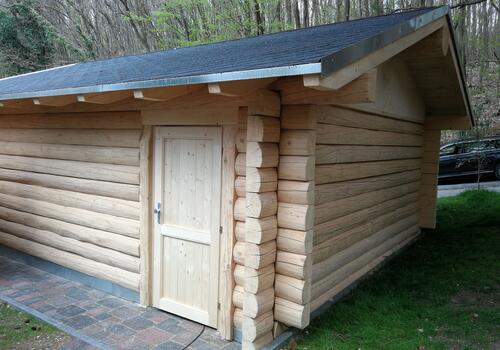 Halbstamm - Blockhaus mit 5x6m