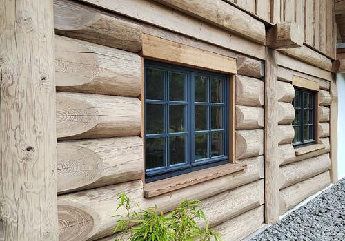 Post & Beam Blockhaus Blackfoot_Naturstammblockwand
