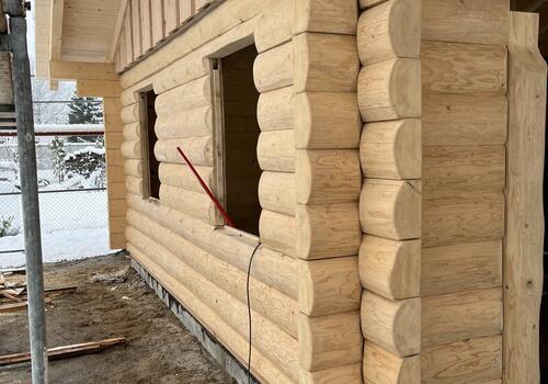 Halbstammblockhaus als Party Blockhaus