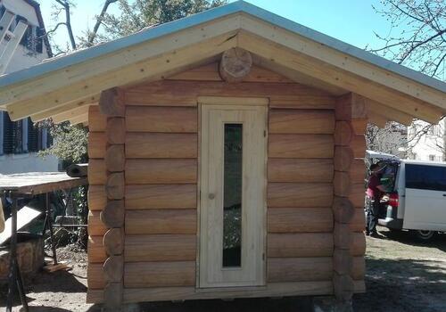 Blockhaussauna Little Fox in Halbstamm-Bauweise DIE BLOCKHAUSBAUER in Sachsen