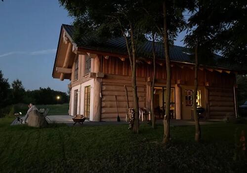 Post & Beam Blockhaus Blackfoot__Dämmerung