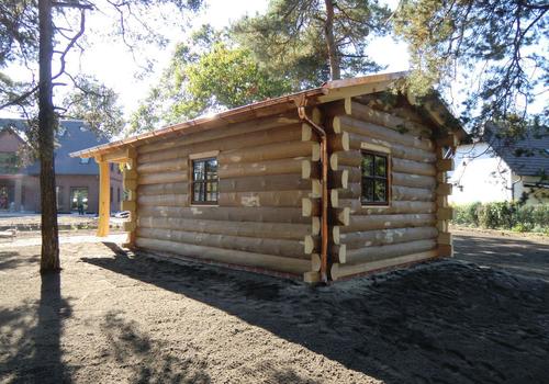 Die Blockhausbauer - Halbstammblockhaus - Auch als Wochenendhaus ideal geeignet