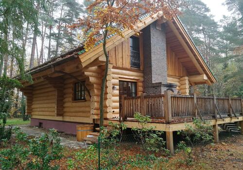 Blockhaus "Tucker" Ansicht Giebel und Traufe