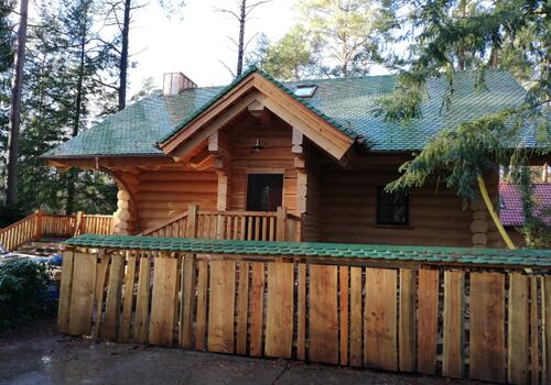 Blockhaus "Tucker" - Blick auf den Eingangsbereich