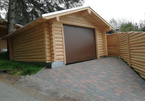 Halbstamm Blockhaus mit 5x6m als Garage