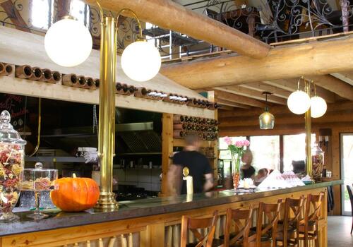 Die Blockhausbauer - Impressionen aus dem Blockhaus Restaurant "Dachstuhl"