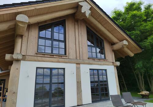 Post & Beam Blockhaus Blackfoot_Große Panorama Fenster