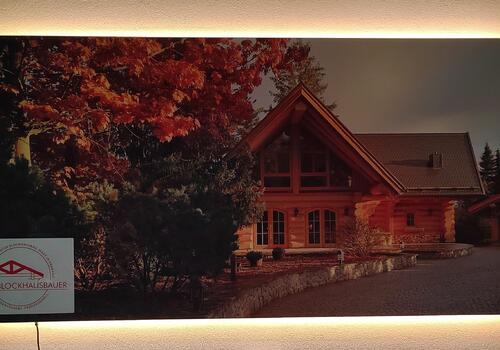 Infrarotheizung Blockhaus Büro mit LED Hintergrundbeleuchtung